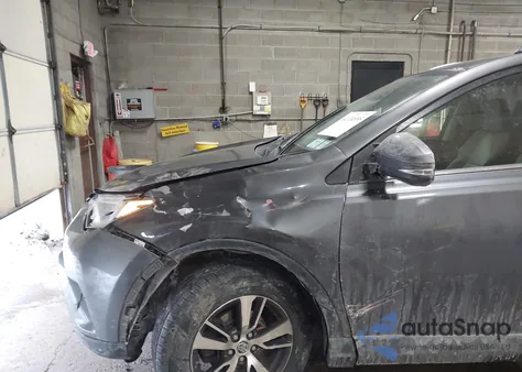 2017 Toyota Rav4 Xle из США, поврежденный, VIN JTMWFREV3HJ131477